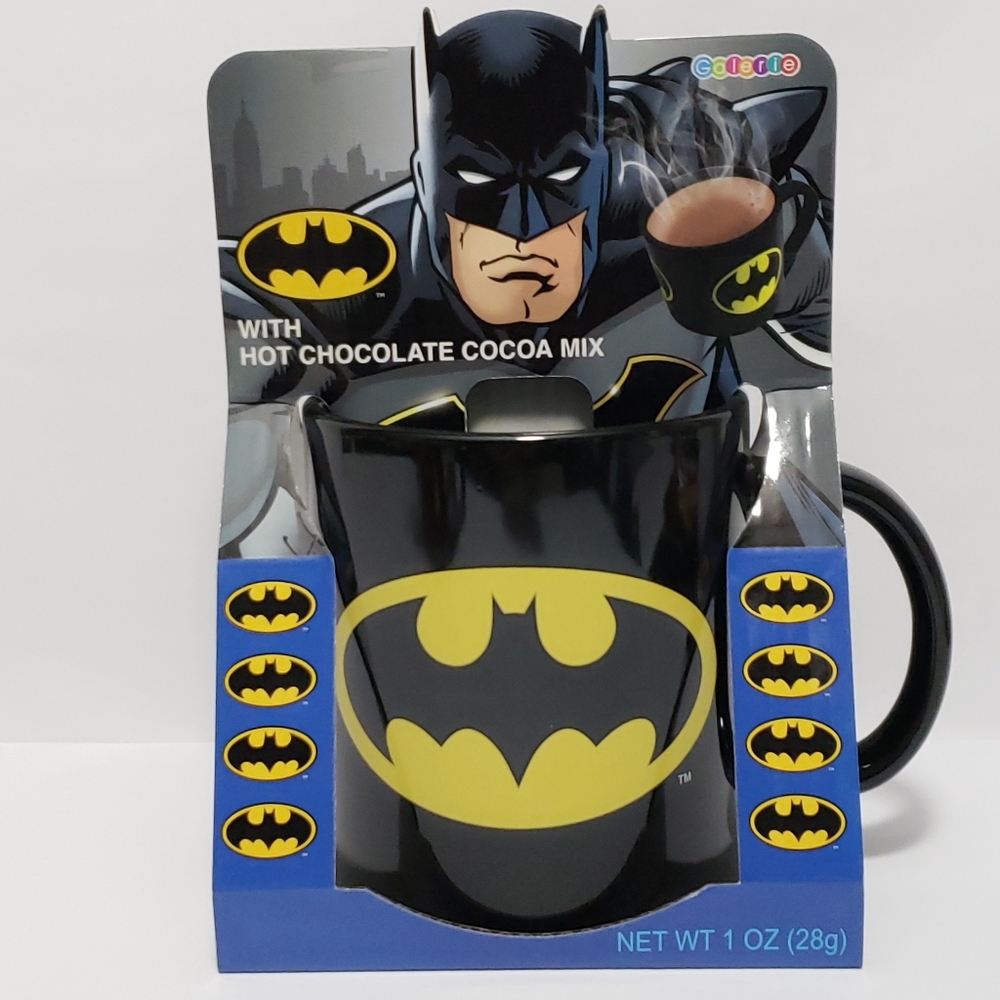 DC Comics Batman Jumbo Porcelain Jumbo Mug w/ Hot Chocolate 22 oz Black & Yellow